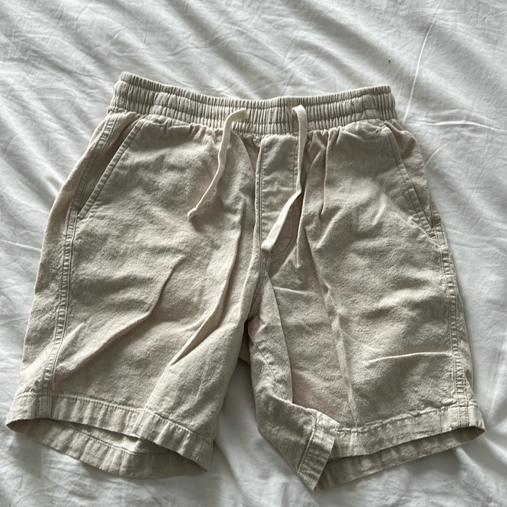 Old navy cream shorts